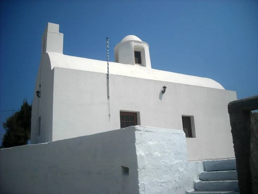 esperinos-sto-ekklisaki-tou-Αgiou-1