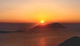 esvise-to-pathos-gia-ti