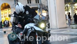 evrexe-klisis-se-michanakia-stin