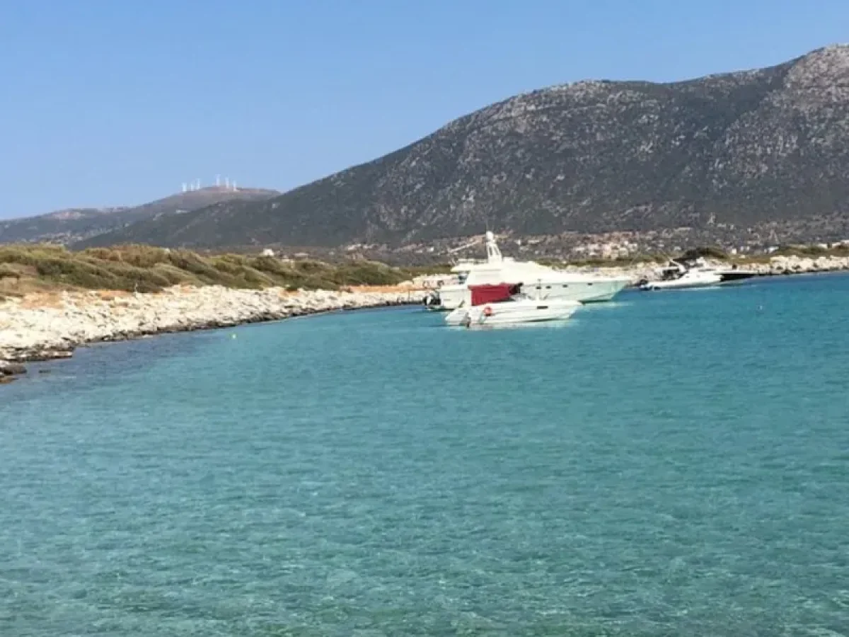 Εύβοια: Εντοπίστηκε σορός στην παραλία Γαλάζια Λίμνη