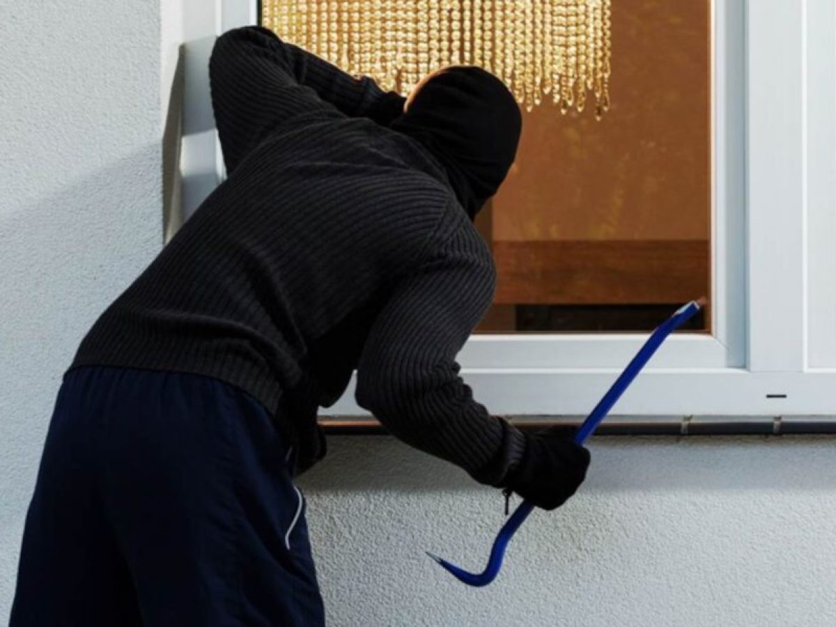 Εξαρθρώθηκε εγκληματική ομάδα, που διάπραξε τρεις κλοπές από σπίτια, σε περιοχές της Λαμίας