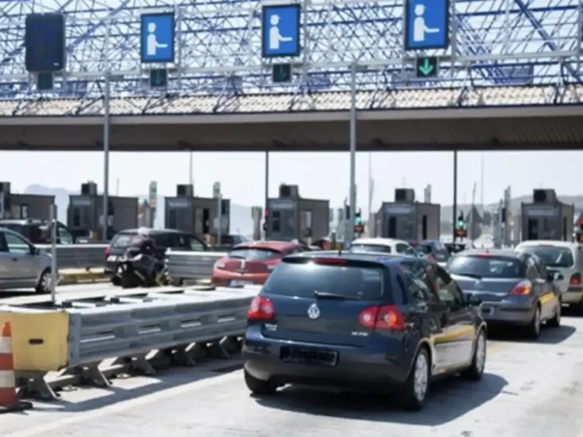 Έξοδος Πάσχα με αριθμούς ρεκόρ: Πέρασαν 70.000 ΙΧ από την Αθηνών-Κορίνθου σε μία μέρα