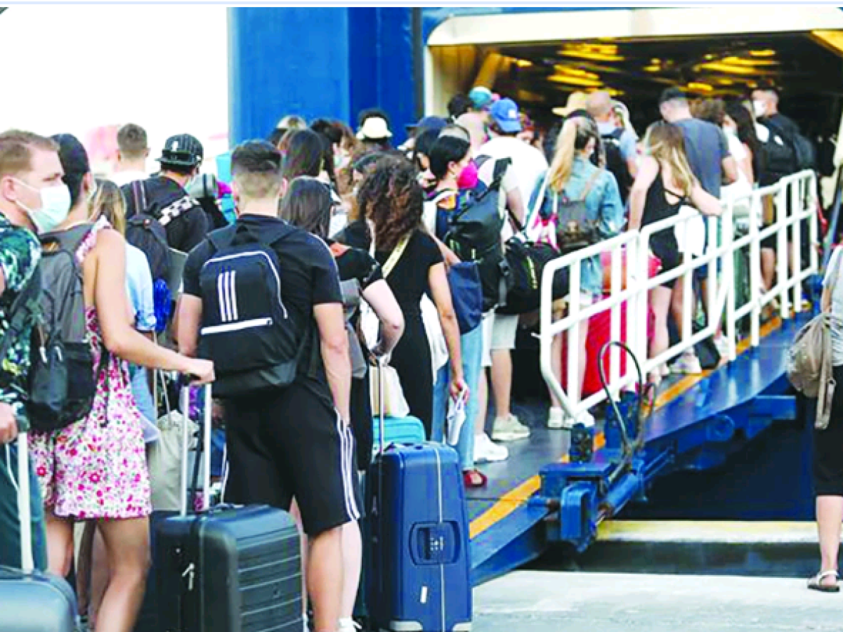 Εξοδος Πάσχα: Αναχωρούν οι εκδρομείς από τα αστικά κέντρα – Αυξάνεται σταδιακά η κίνηση στα λιμάνια της Κρήτης