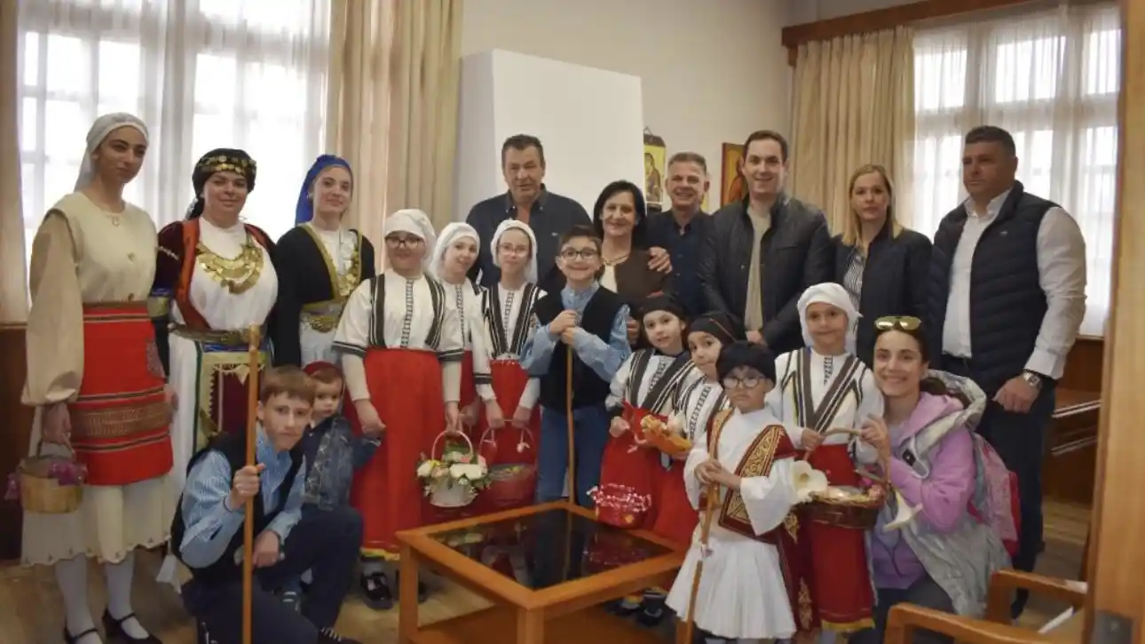 fili-ta-lazarakia-tou-sillogou-2