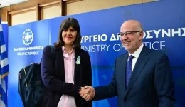 floridis-&ndash;-kovesi-sto-epikentro