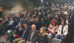 fos-kappadokias-sta-trikala-ena-1