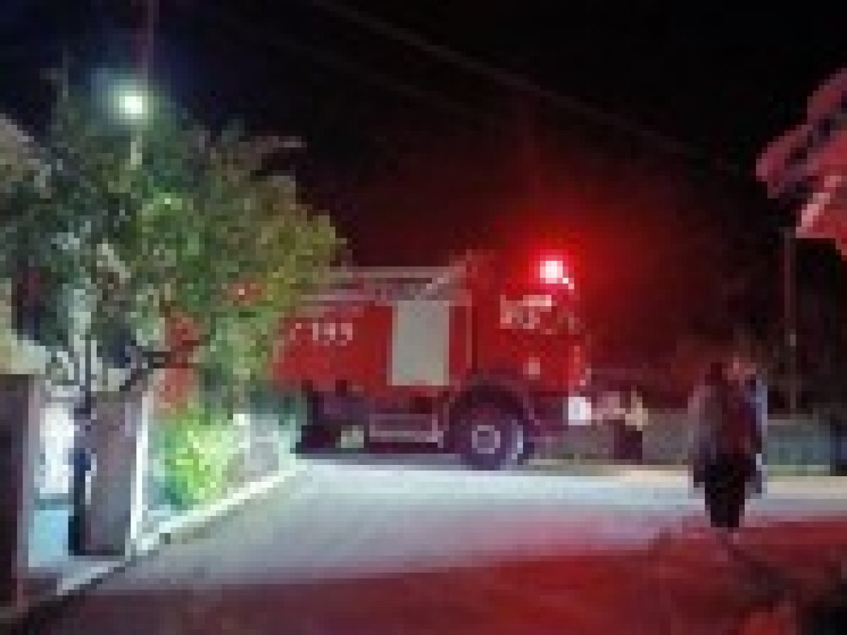 Φωτιά σε καμινάδα στη Νικιάνα κινητοποίησε την Πυροσβεστική