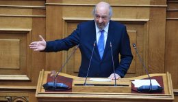 g.-nikitiadis-sti-vouli-den