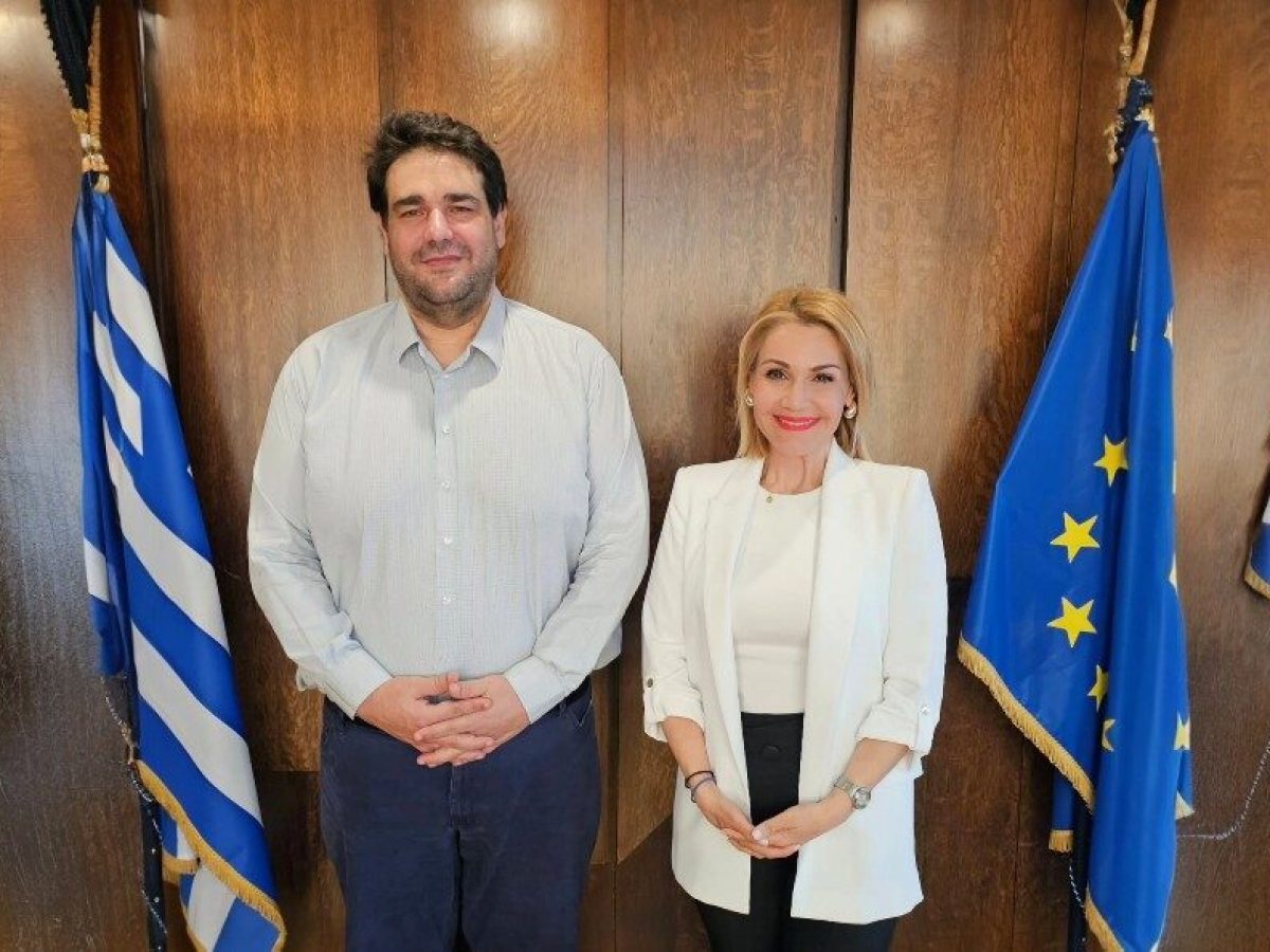 Για τη λειτουργία και στελέχωση των κοινωνικών δομών των Δήμων, συνάντηση της Μίκας Ιατρίδη με τον Υπουργό Εσωτερικών, Θεόδωρο Λιβάνιο