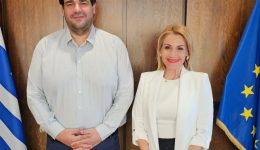 gia-ti-litourgia-ke-stelechosi