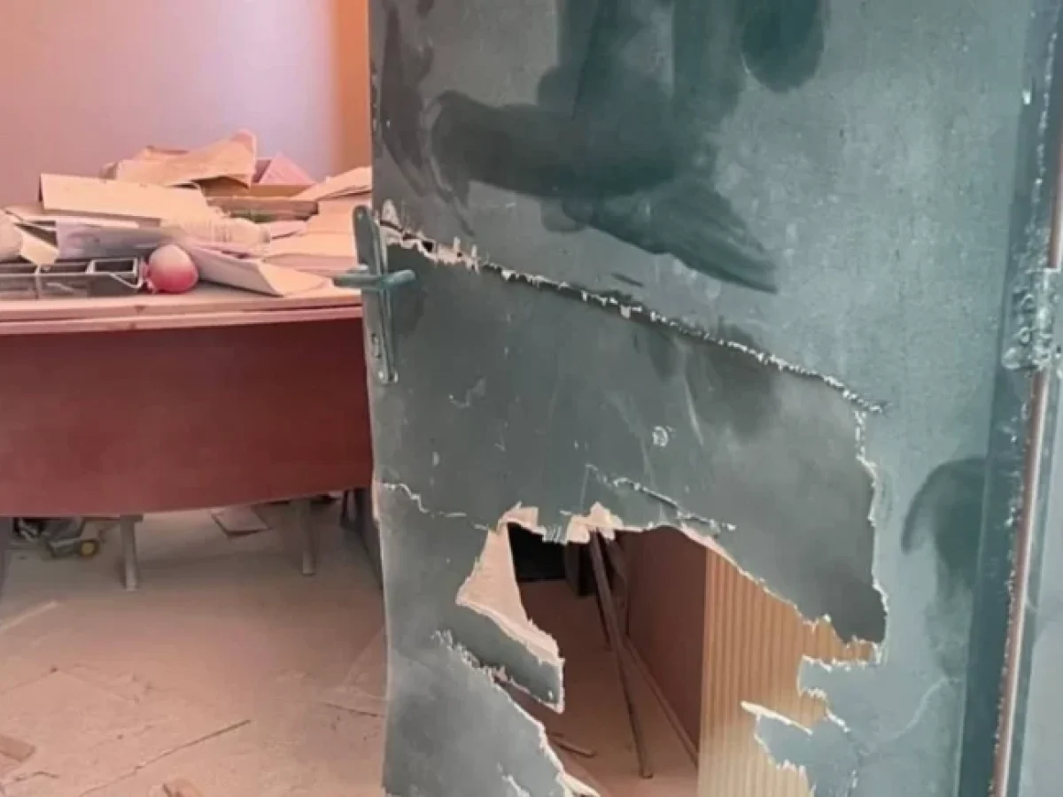 Γλυφάδα: Στο αυτόφωρο μητέρα ανήλικου που συμμετείχε στον βανδαλισμό του σχολείου