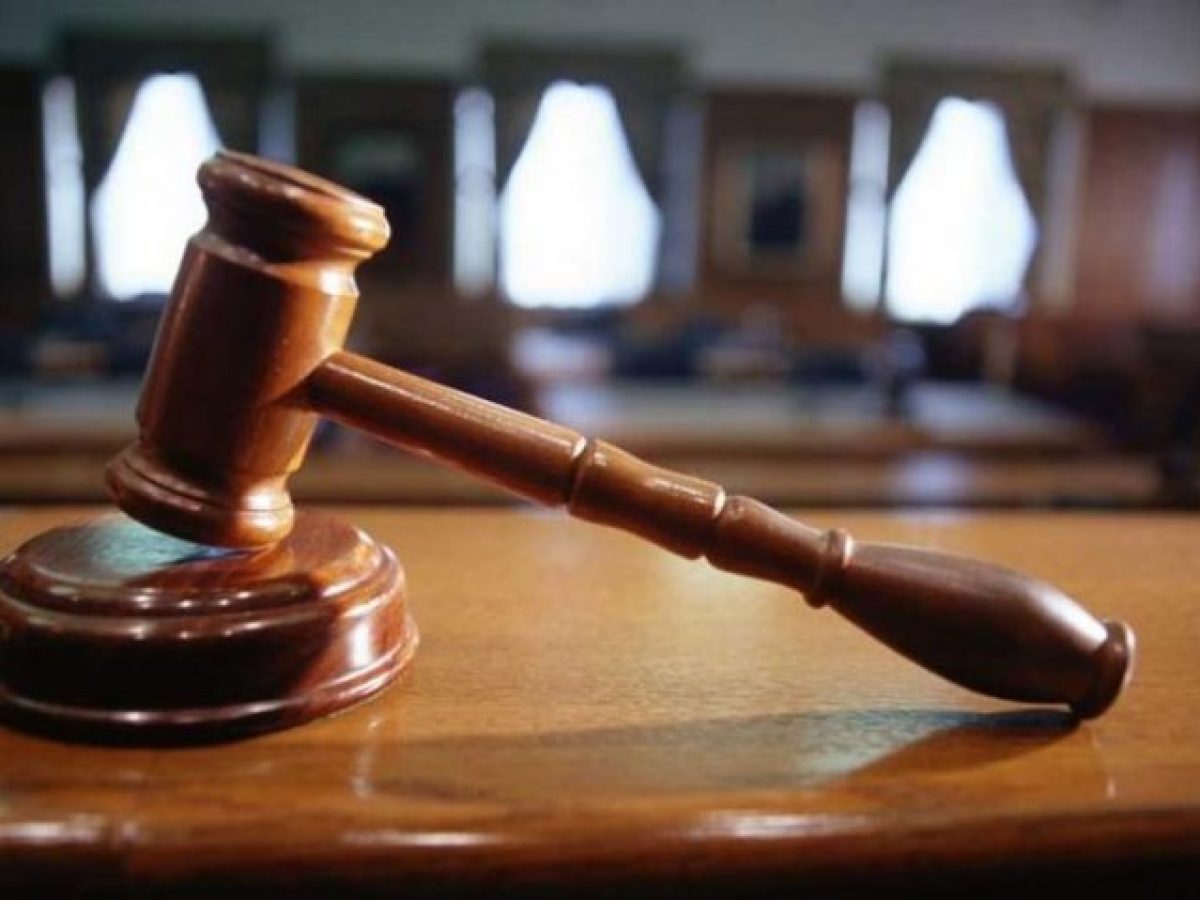 Γονείς από το Ρέθυμνο κατηγορούνται για βίαιη μεταχείριση των τριών παιδιών τους – Διεκόπη η δίκη στα Χανιά