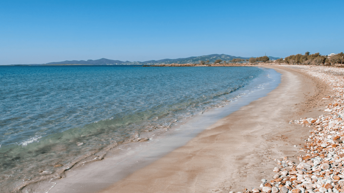 i-251-apatites-paralies-stin