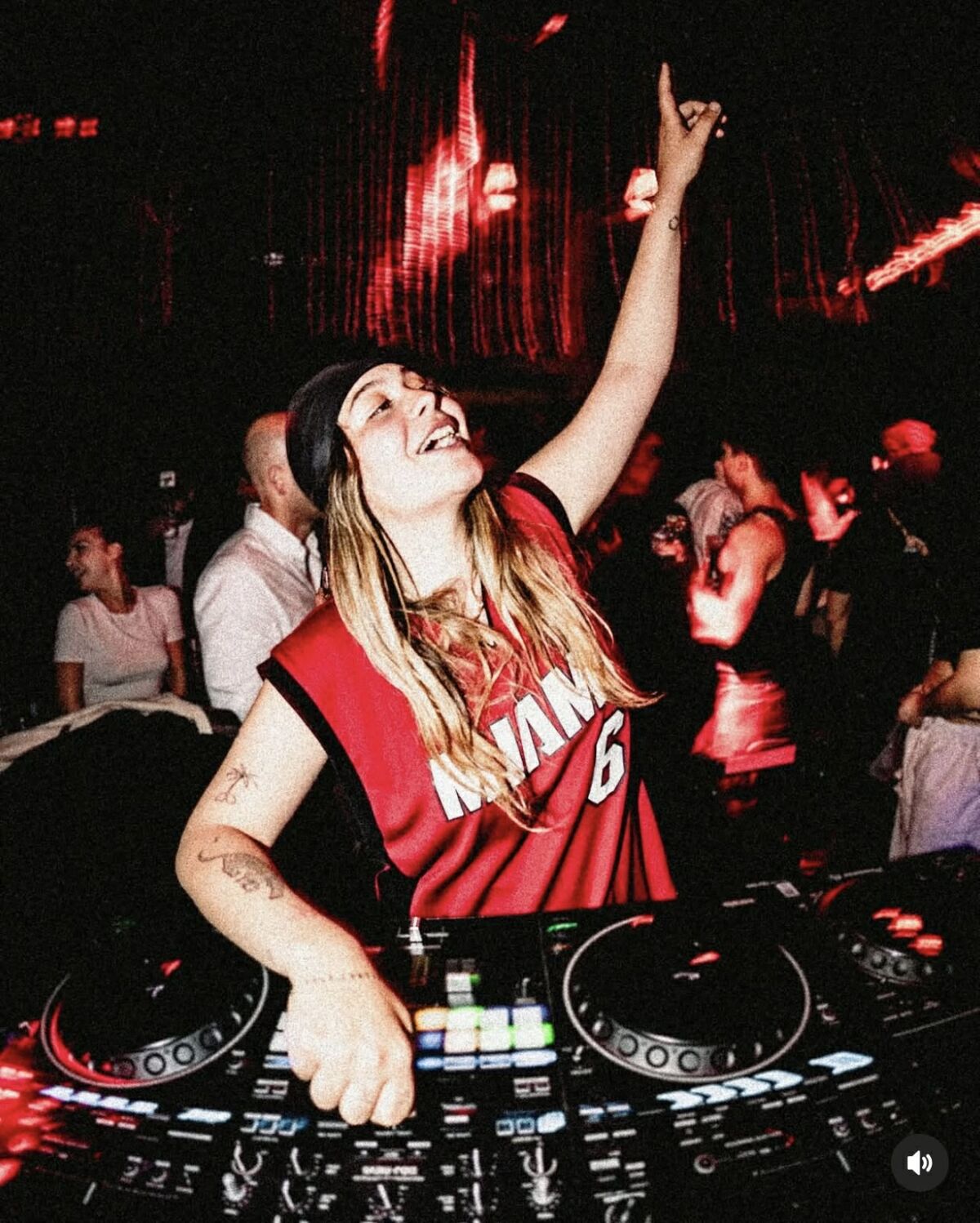 i-DJ-KaKou-erchete-stin-2