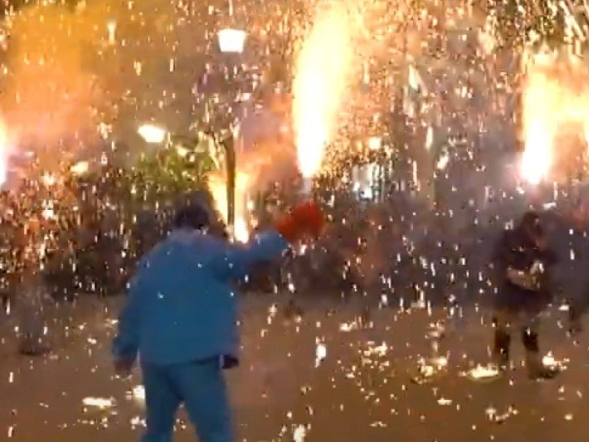 Η αναβίωση του εθίμου των “Χαλκουνιών” στο Αγρίνιο αναβιώνει τη Μ. Παρασκευή (video)