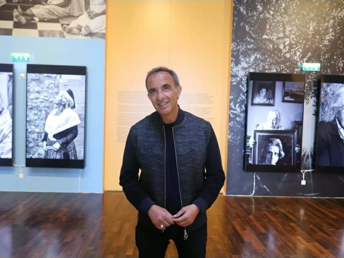 Οι αιωνόβιες ελιές της Σταμνάς Μεσολογγίου γίνονται «γαλλικό γραμματόσημο» με τη «ματιά» του Νίκου Αλιάγα