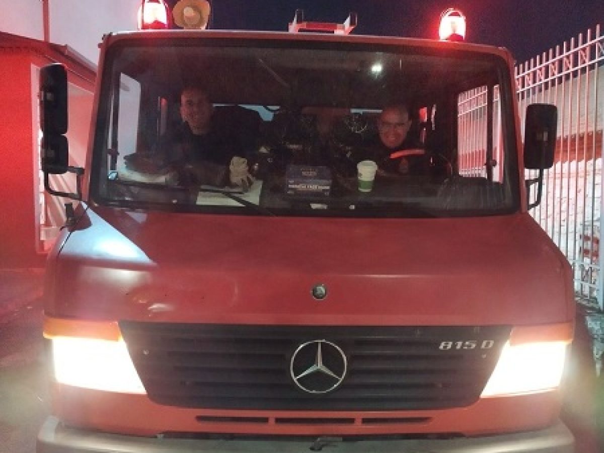 Η φωτιά σε κλειστό διαμέρισμα στη Λάρισα έσβησε πριν φτάσει η Πυροσβεστική!