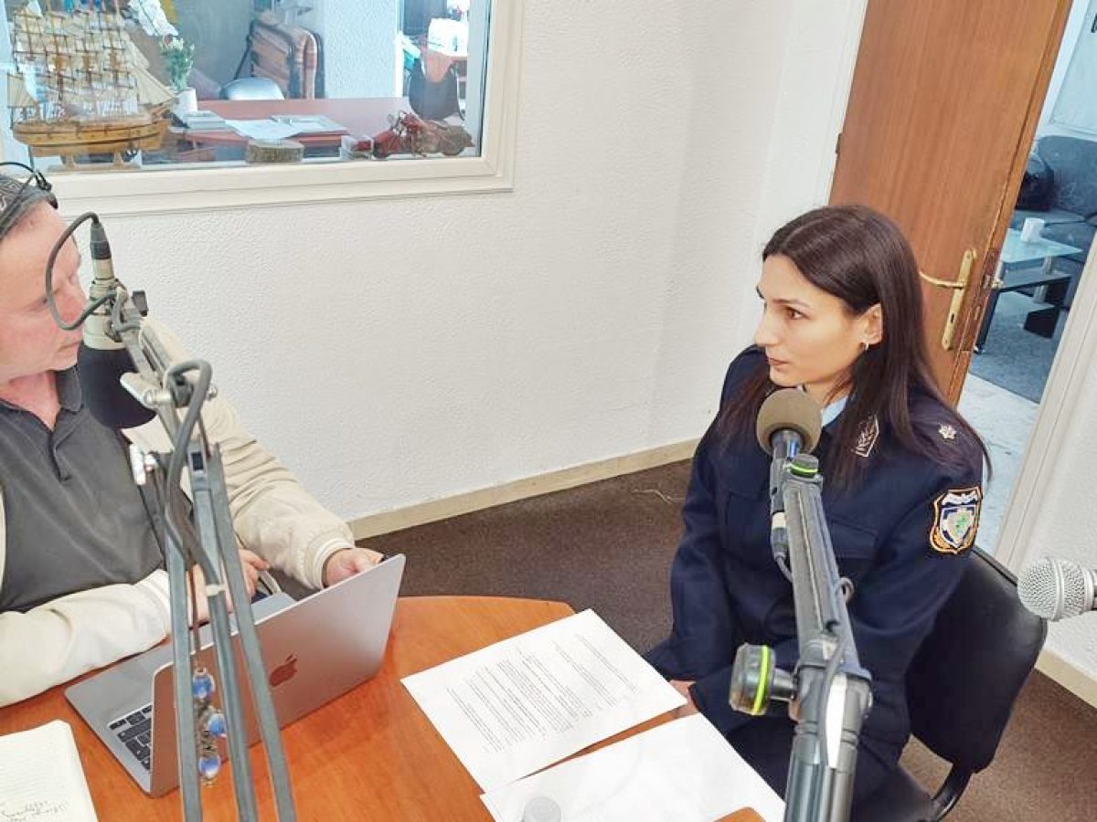 Η Υπαστυνόμος Β’ Κωνσταντίνα Ζαβουδάκη μιλά για την ενδοοικογενειακή βία και το ρόλο του Γραφείου της Διεύθυνσης Αστυνομίας Σάμου
