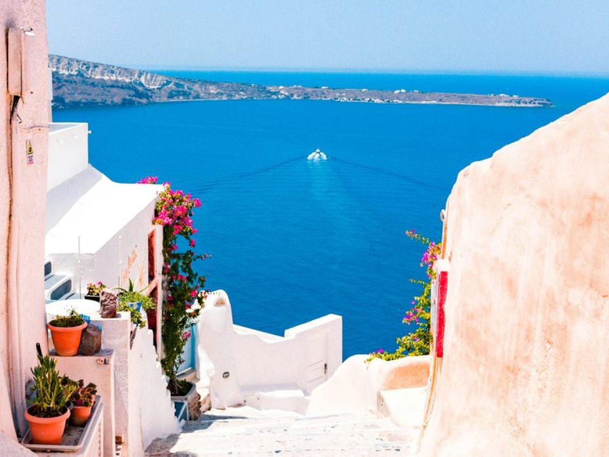 Οι καλοκαιρινές διακοπές κινδυνεύουν – H ΕΕ προειδοποιεί για «κρίση»