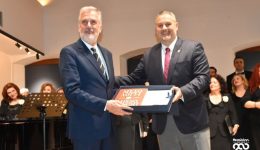 i-kerkira-os-timomeni-poli