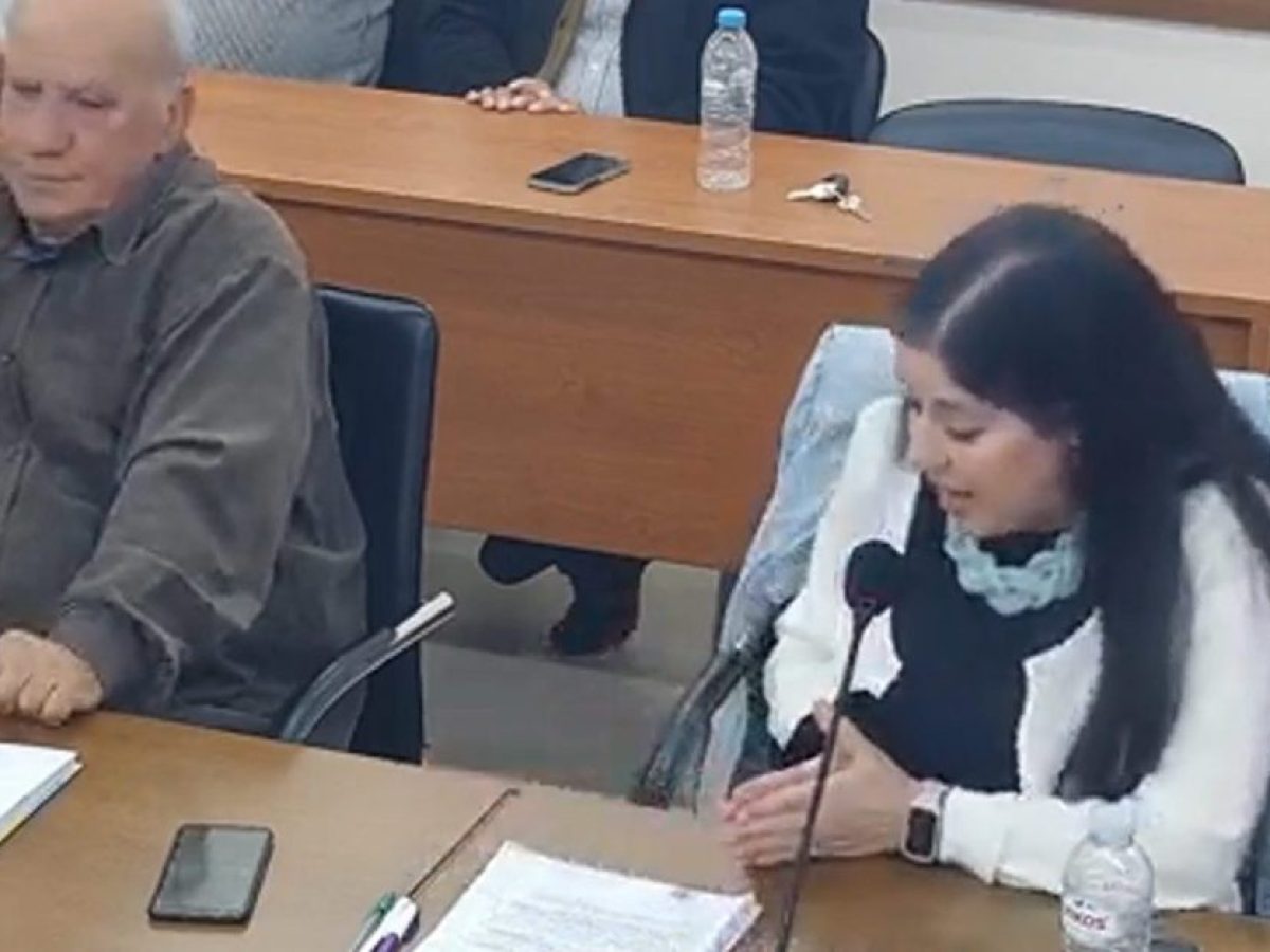 Η κυρία Θαλασσινού είναι ανενημέρωτη ή επικίνδυνη;