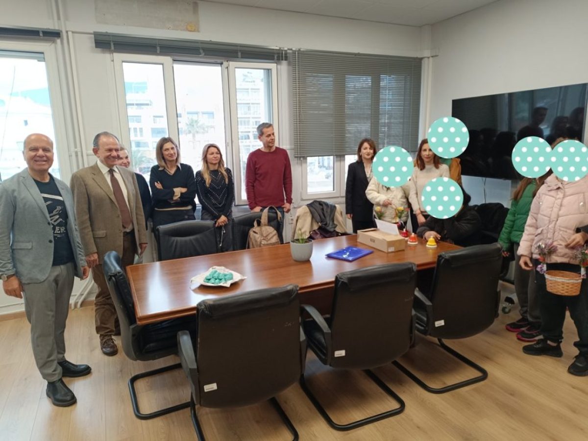 Οι «Λαζαρίνες» του ΕΕΕΕΚ Βόλου στον Οργανισμό Λιμένος Βόλου