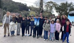 i-mathites-tou-dimotikou-scholiou