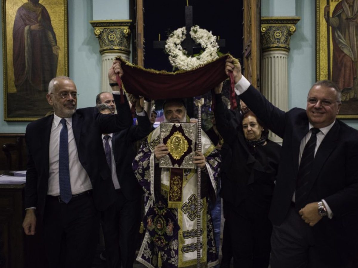 Η Μεγάλη Παρασκευή στο Κάιρο: Αποκαθήλωση και Περιφορά του Επιταφίου σε τρεις Ιερούς Ναούς της Παροικίας