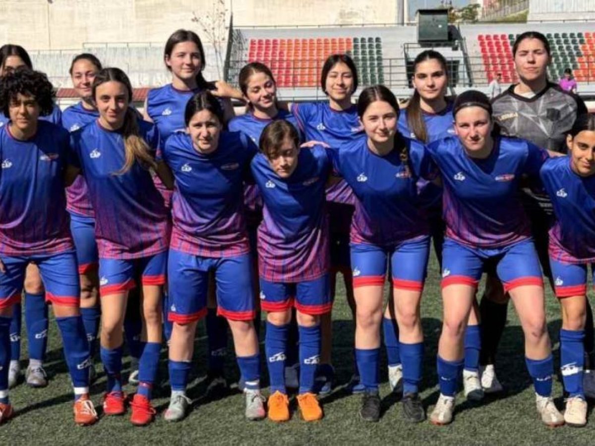 Η ομάδα ποδοσφαίρου μαθητριών του ΓΕΛ «αυτενεργώ» στο Final 4 του Σχολικού Πρωταθλήματος Ελλάδας-Κύπρου