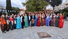 i-pΑrΑdosi-ton-pΑlΑtiΑnon-zontΑnepse-1