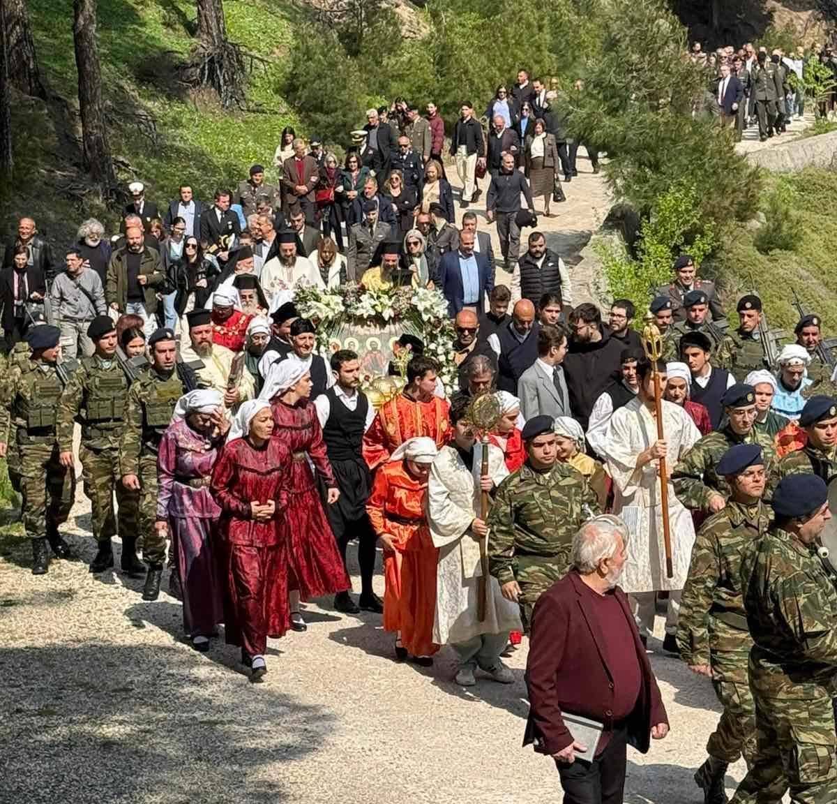 i-samothraki-timise-tous-Αgious-1
