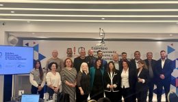 i-siros-sto-seminario-epikinoniakis