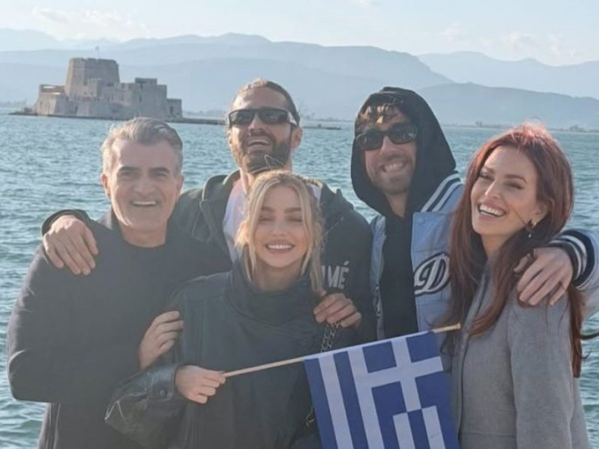 Η Σίσσυ Χριστίδου χαλάρωσε στο Ναύπλιο με την παρέα της!