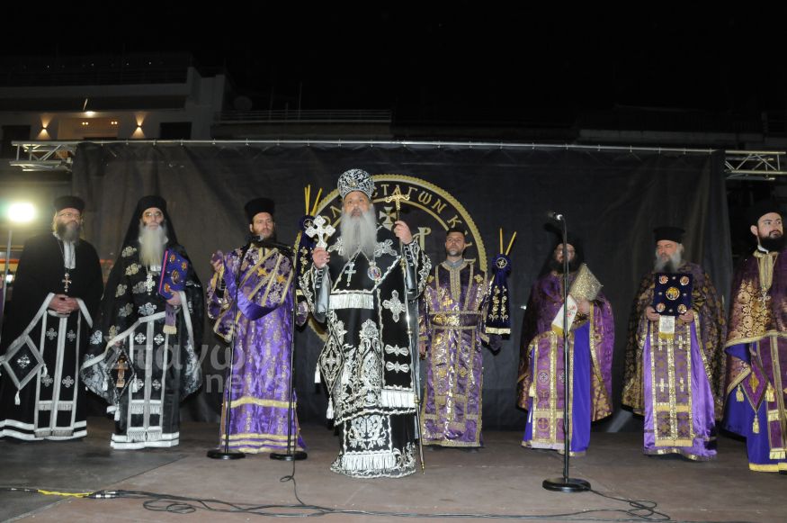 i-zoi-en-tafo…-katanixi