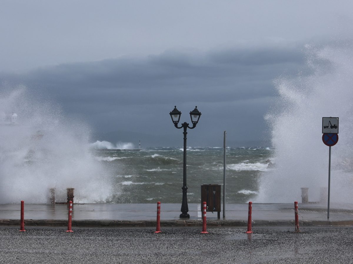 Ήχησε το 112 στη Ρόδο – Να περιορίσουν τις μετακινήσεις τους κλήθηκαν οι κάτοικοι