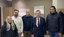 ikia-Αlexandrou-sti-vouli-ferni