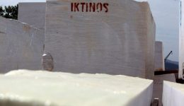 iktinos-ipostirizi-tin-egkatastasi-tou