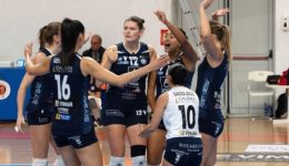 imiteliki-Volley-League-ginekon-itta