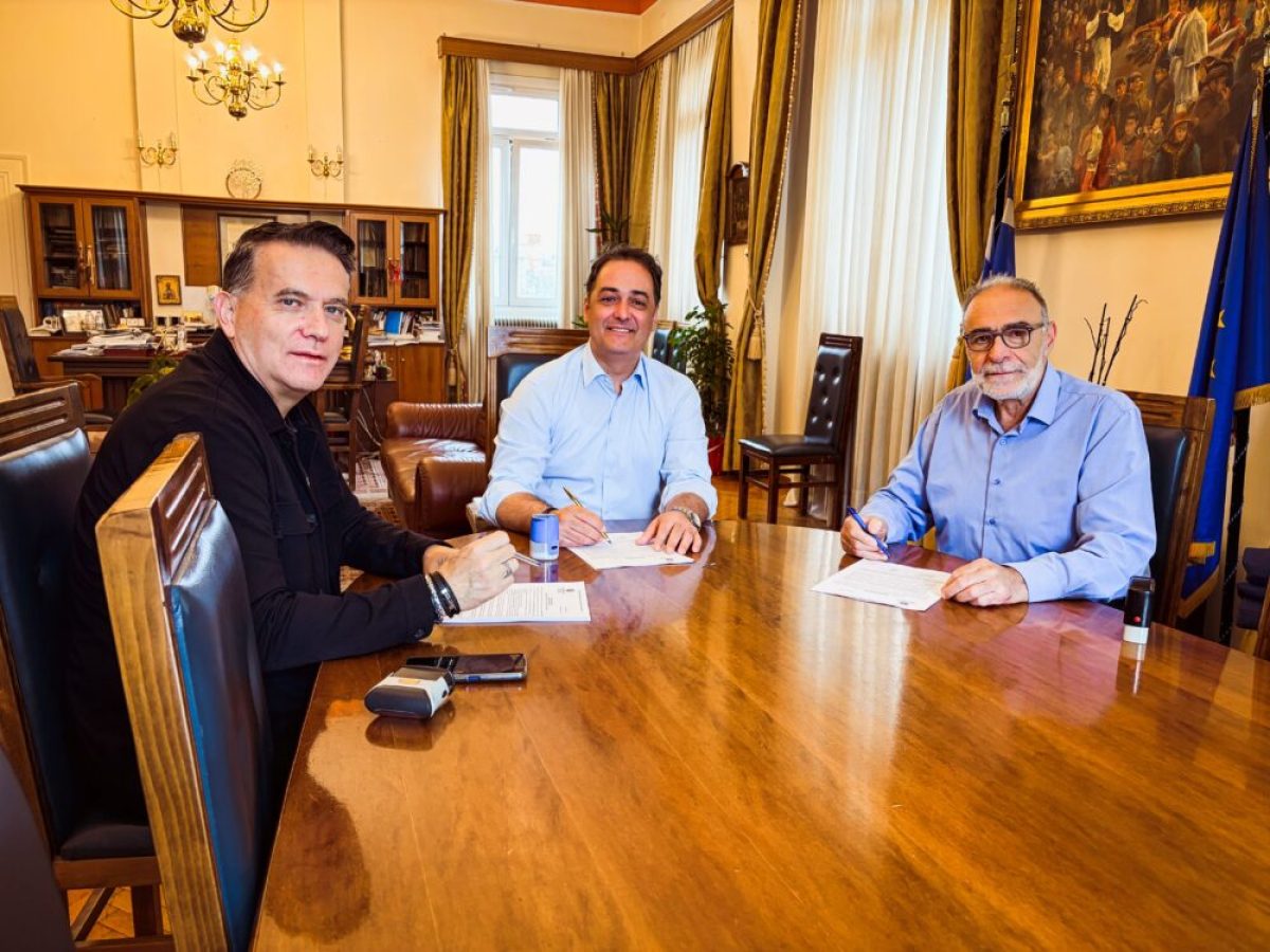 Υπογραφή σύμβασης για έργα υποδομών σε Υψηλάντη και Ελλήσποντο