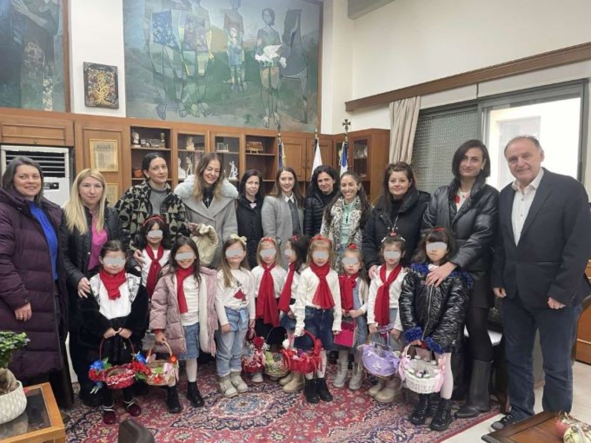 «Ηρθε ο Λάζαρος» στο Δημαρχείο Τρικκαίων