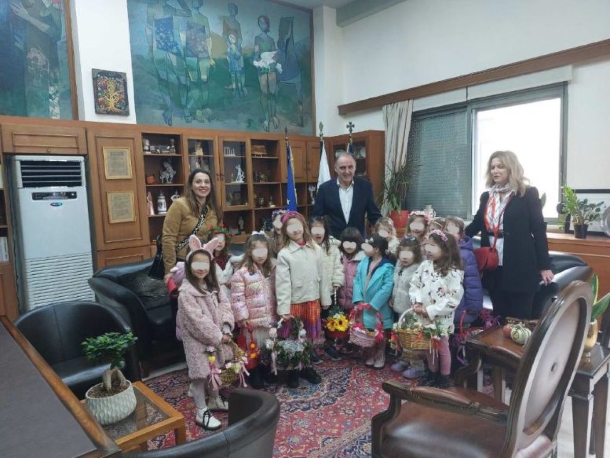 «Ηρθε ο Λάζαρος» στο Δημαρχείο Τρικκαίων