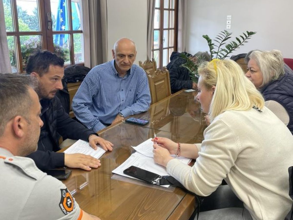 Εισήγηση της Επιτροπής Οριοθέτησης Κοινόχρηστου Χώρου για απομάκρυνση παράνομων κατασκευών, ανάκληση αδειών και επιβολή προστίμων στα  Καταστήματα Υγειονομικού Ενδιαφέροντος