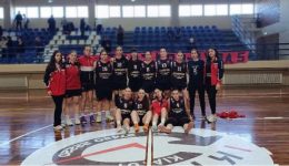 itta-gia-tis-neanides-tou-1