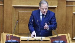 k.-karamanlis-gia-opekepe-ime