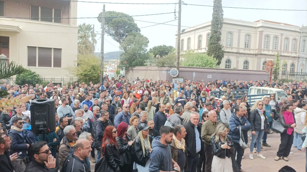 k.-moutzouris-zita-ek-neou-1
