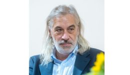 k.-Αngelis-parousiazi-to-vivlio-3