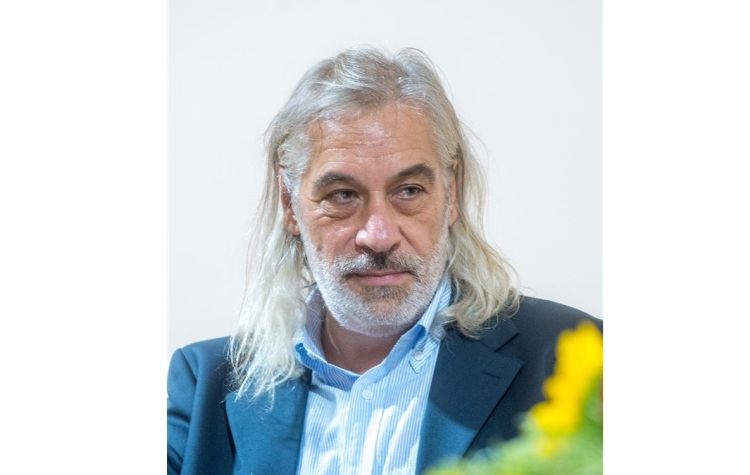 k.-Αngelis-parousiazi-to-vivlio-3