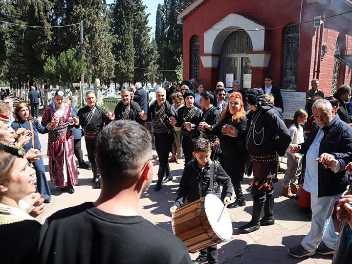 Καλαμαριά: Η Αδελφότης Κρωμναίων αναβίωσε το ταφικό έθιμο για 55η χρονιά