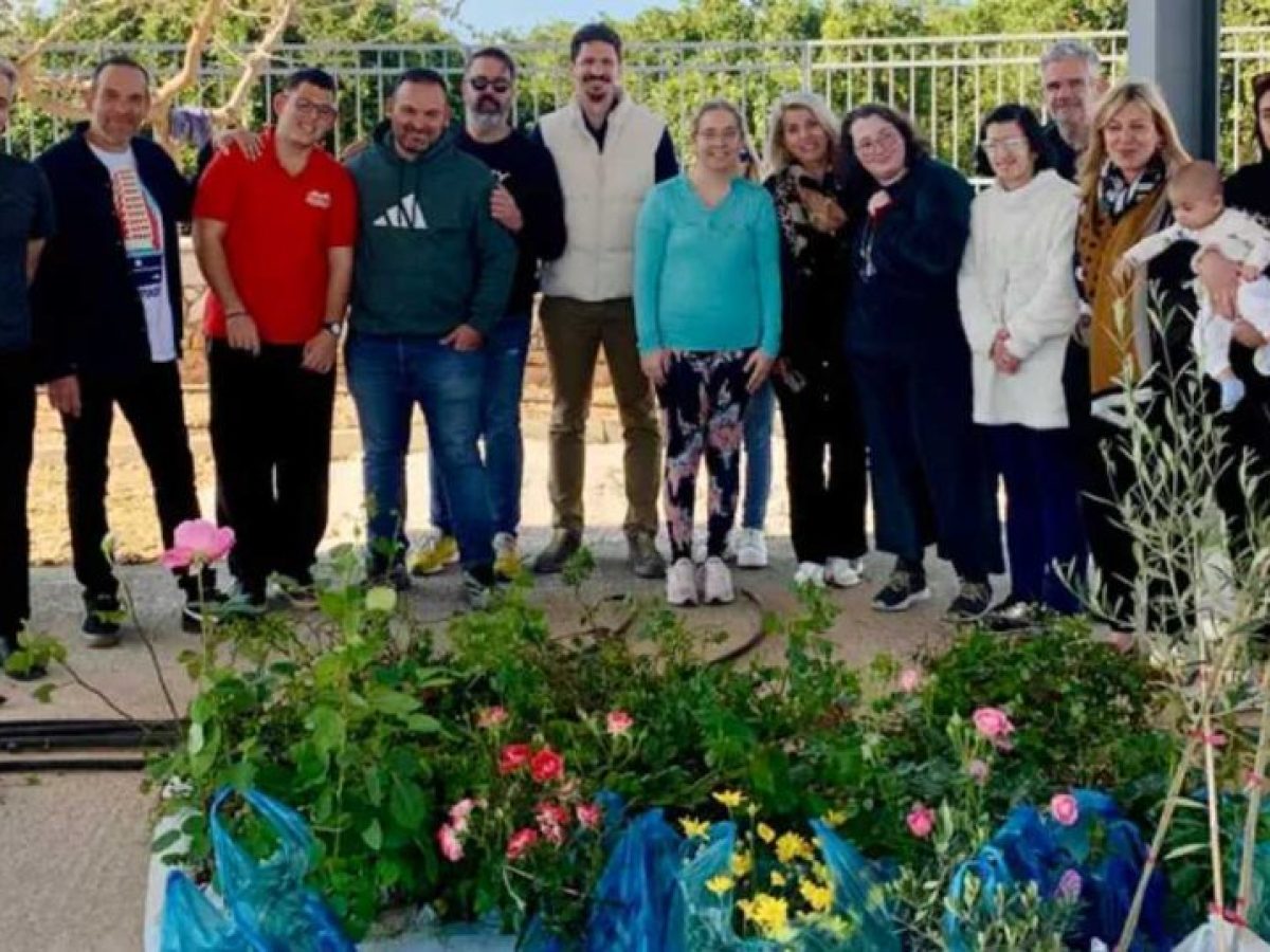 Καλλωπιστικά φυτά και δενδρύλλια από το “Πάμε αλλιώς” στο ΚΔΑΠ του συλλόγου ΑμεΑ Αργολίδας “Αριάδνη”