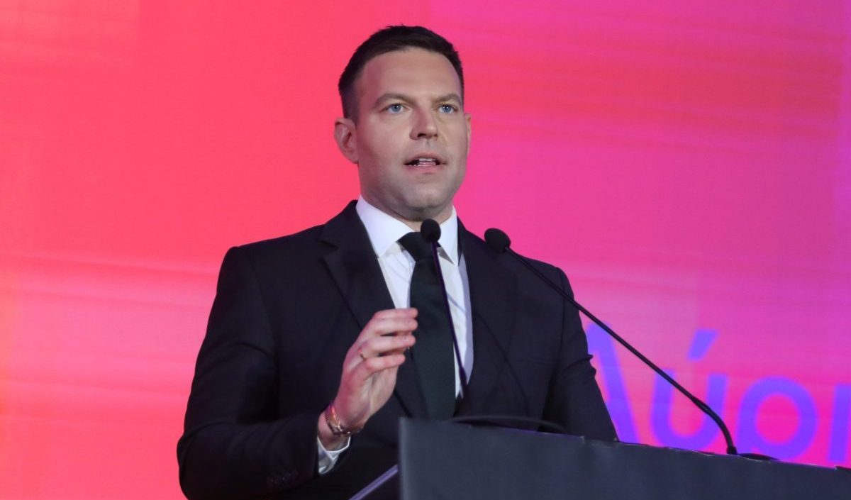 katangelia-ton-dimokraton-gia-metavivasi-1